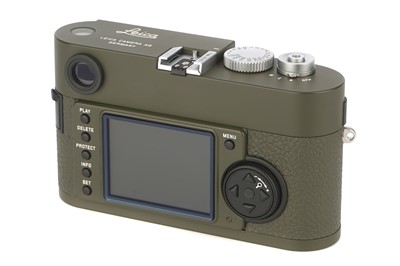 Lot 53 - A Leica M8.2 Safari Rangefinder Camera