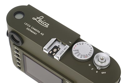Lot 53 - A Leica M8.2 Safari Rangefinder Camera