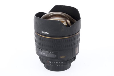 Lot 298 - A Sigma HSM f/2.8 14mm Wide Angle Lens