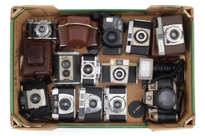 Lot 30 - A Mixed Selection of Cameras, Lenses, & Accessories