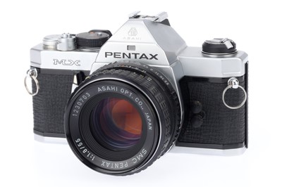 Lot 35 - A Pentax MX 35mm Camera