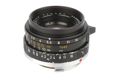 Lot 61 - A Leitz Summicron f/2 35mm Lens