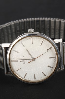 Lot 762 - Stainless Steel Omega Watch