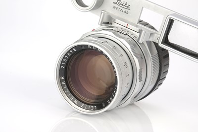 Lot 67 - A Leitz Summicron f/2 50mm Lens