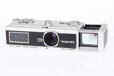 Lot 332 - A Rollei 16s Ultra Compact Film Camera