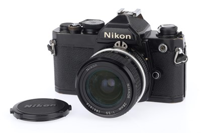 Lot 19 - A Nikon FM 35mm Camera