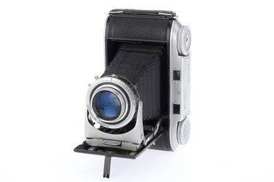 Lot 151 - A Voigtlander Bessa II Folding Medium Format Camera