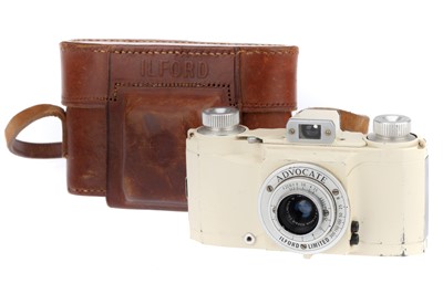 Lot 43 - An Illford Advocate 35mm Viewfinder Camera