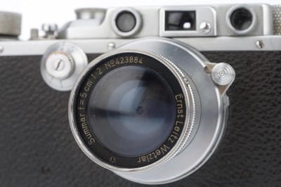 Lot 2 - A Leica IIIa Rangefinder Camera