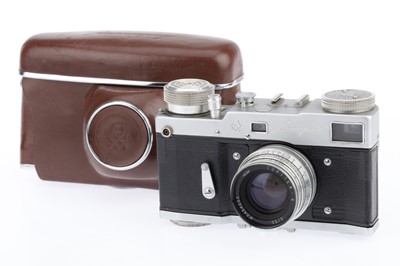 Lot 42 - A Gomz Leningrad 4-screw model 35mm Rangefinder Camera