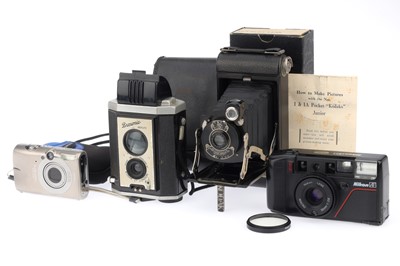 Lot 142 - A Group of Mixed Cameras