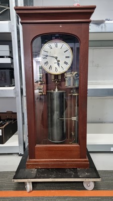 Lot 764 - Large Gents Reservoir Clock