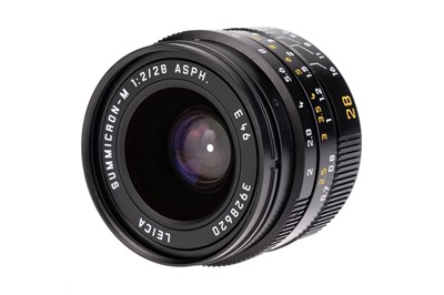 Lot 53 - A Leitz Summicron-M ASPH. f/2 28mm Lens
