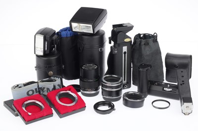 Lot 296 - A Selection of Olympus OM System Accessories