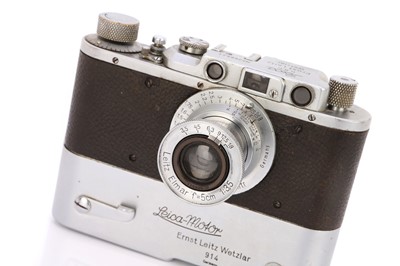 Lot 108 - A Leica II 'MOOLY' Rangefinder Camera
