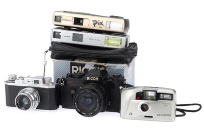 Lot 146 - A Selection of Film Cameras