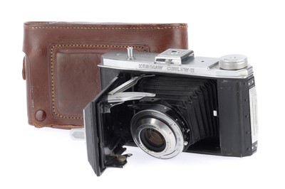 Lot 47 - A Kershaw Curlew III Folding Camera