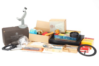 Lot 130 - A Selection of Darkroom Accessories