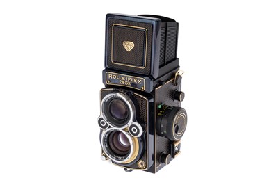 Lot 264 - A Rollei Rolleiflex 2.8 GX Urushi Royal Japan Edition TLR Medium Format Camera