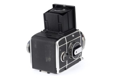 Lot 102 - A Rollei SL66 Medium Format Camera