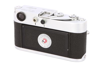 Lot 142 - A Leica M3 SS Rangefinder Camera