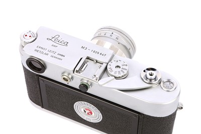 Lot 142 - A Leica M3 SS Rangefinder Camera