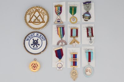 Lot 351 - A Selection of Masonic Regalia