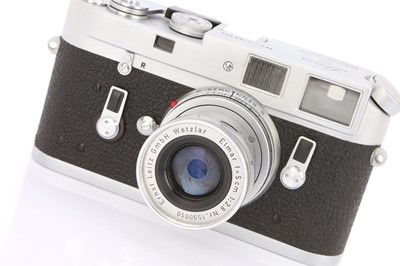 Lot 145 - A Leica M4 Rangefinder Camera