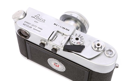 Lot 145 - A Leica M4 Rangefinder Camera