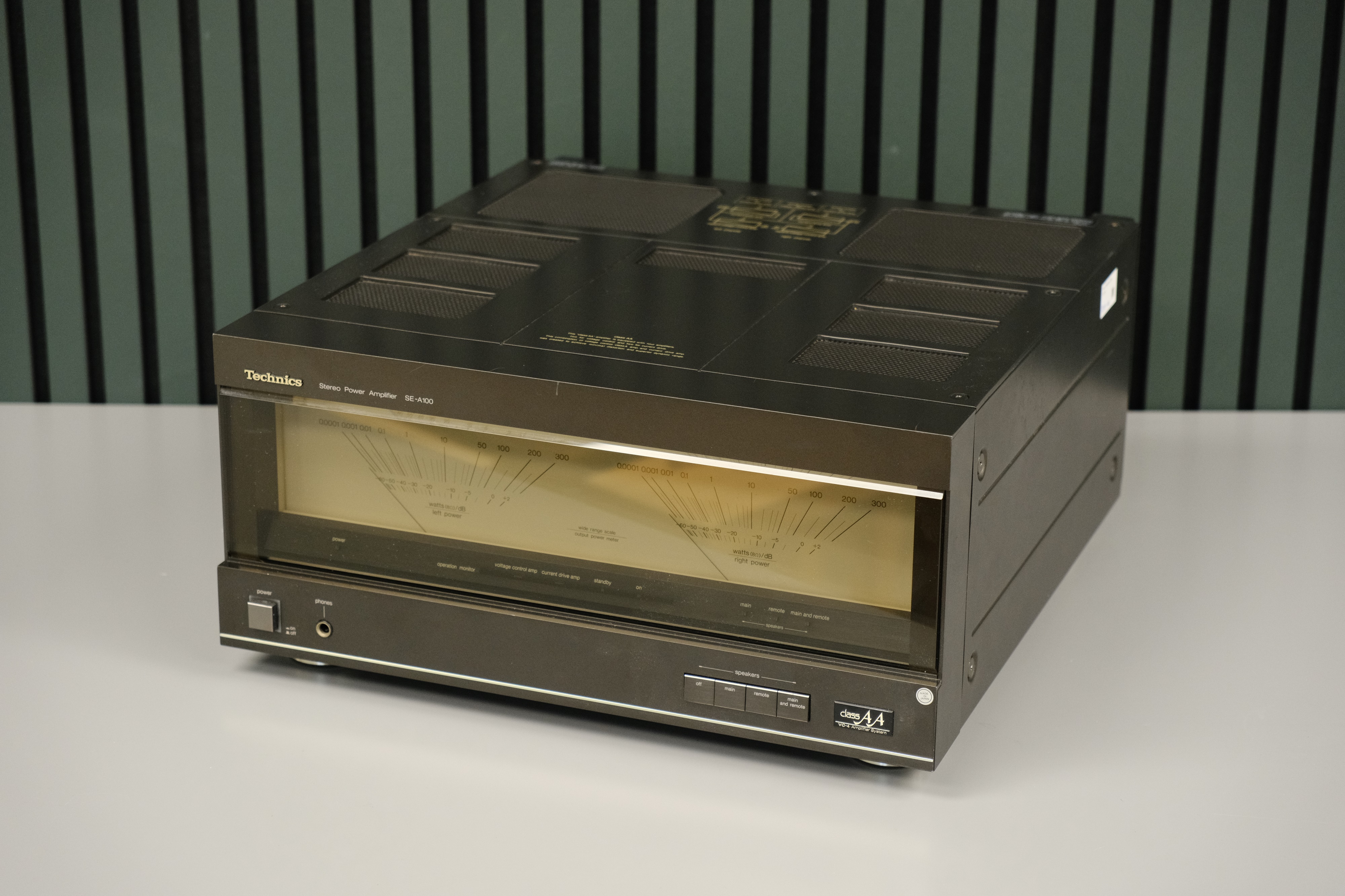Technics パワーアンプ SE-A100 Technics SE-A100の仕様 テクニクス