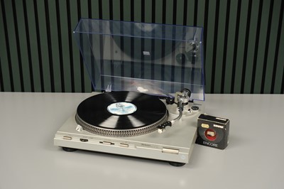 Lot 565 - A Technics SL-D3 Direct Drive Automatic Turntable