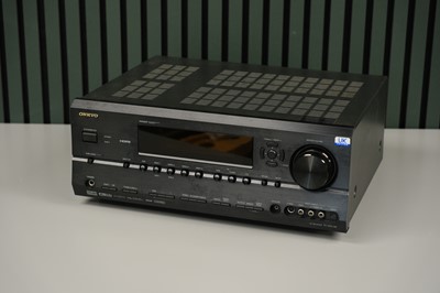 Lot 567 - A Onkyo TX-SR674 E AV Reciever