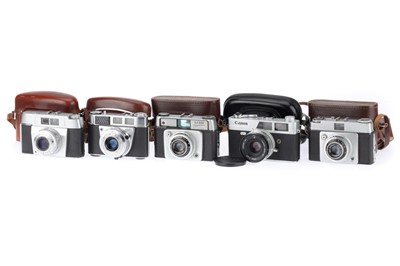 Lot 371 - A Selection of Film Cameras