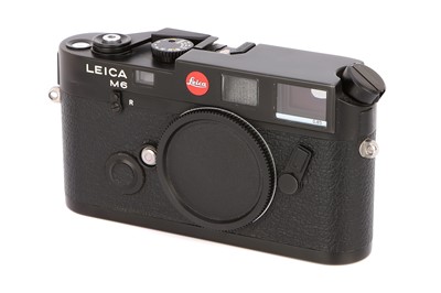 Lot 154 - A Leica M6 0.85 Rangefinder Body
