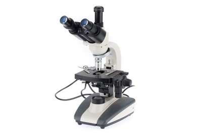 Lot 401 - A Trinocular Microscope