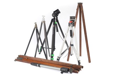 Lot 322 - A Selection of Tripods and Tripod Legs