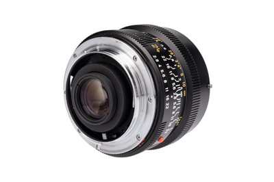 Lot 74 - A Leitz Elmarit-R f/2.8 24mm Lens