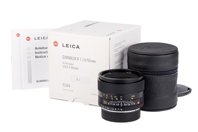 Lot 78 - A Leitz Summilux-R f/1.4 50mm Lens