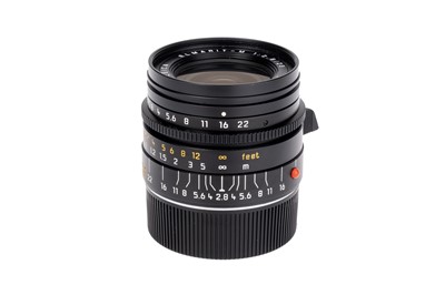 Lot 52 - A Leitz Elmarit-M f/2.8 28mm Lens