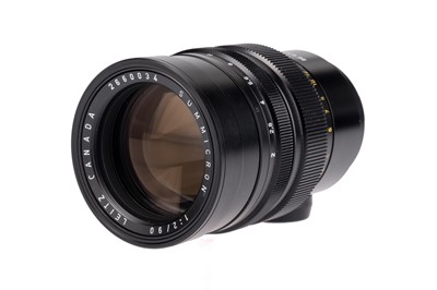 Lot 63 - A Leitz Summicron f/2 90mm Lens