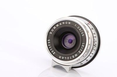 Lot 164 - A Leitz Summaron f/2.8 35mm Lens
