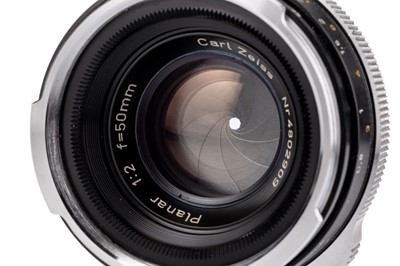 Lot 232 - A Zeiss Ikon Contarex Super SLR Camera