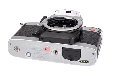 Lot 69 - A Leica R7 SLR Camera Body