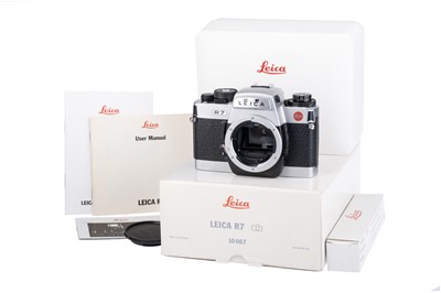 Lot 69 - A Leica R7 SLR Camera Body