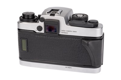 Lot 69 - A Leica R7 SLR Camera Body