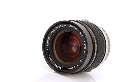 Lot 170 - A Leitz Summicron f/2 50mm Lens