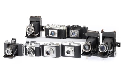 Lot 169 - A Selection of Medium Format Cameras