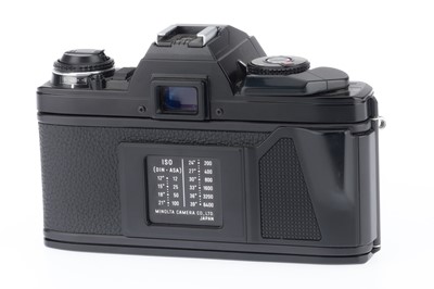 Lot 93 - A Minolta X-570 35mm SLR Camera