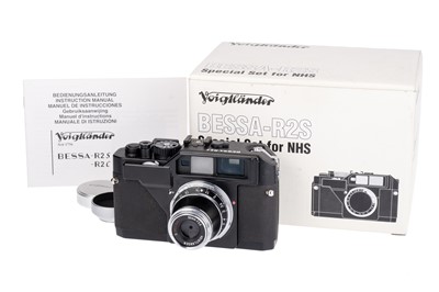 Lot 123 - A Voigtlander Bessa R2S Special Edition Rangefinder Camera