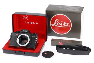 Lot 17 - A Leica R5 SLR Camera Body